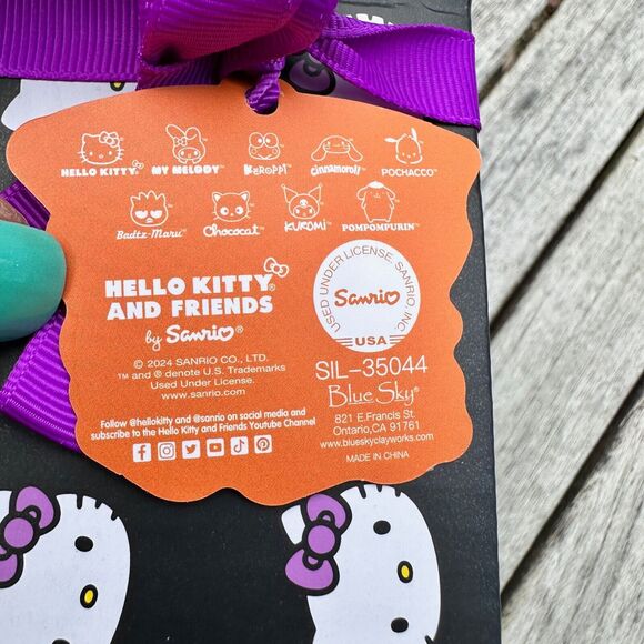 Blue Sky Hello Kitty & Friends Halloween Skull & Pumpkin Salt & Pepper Set 2024 - Picture 12 of 12